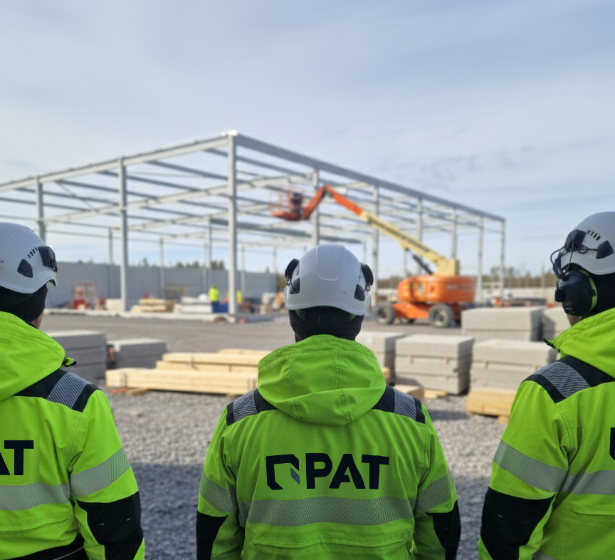 PAT:n asentajat työmaalla
